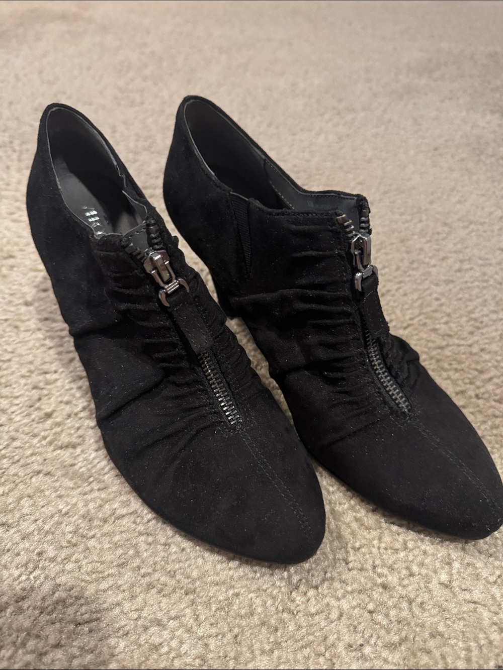 AEROSOLES Black Suede Front-Zip Ruched Ankle Boots